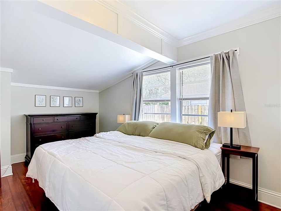 В аренду: $2,495 (3 спален, 1 ванн, 1170 Квадратных фут)