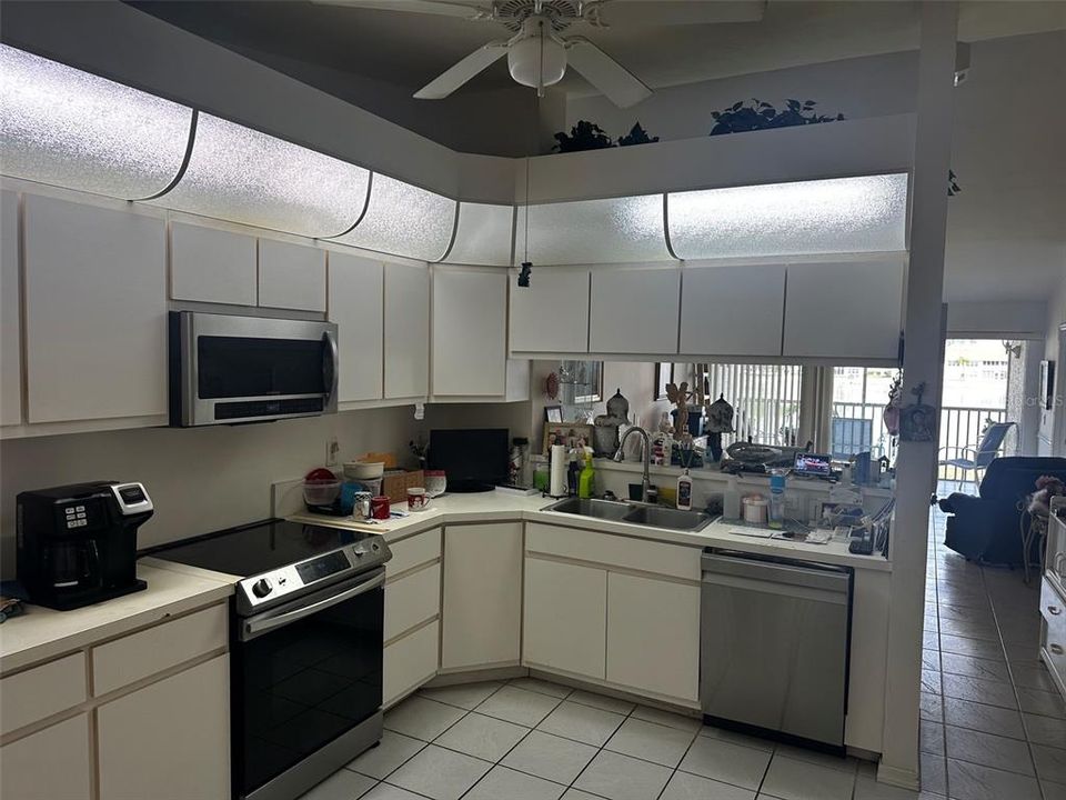 En Venta: $185,000 (3 camas, 2 baños, 1348 Pies cuadrados)