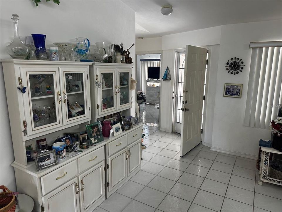 En Venta: $185,000 (3 camas, 2 baños, 1348 Pies cuadrados)