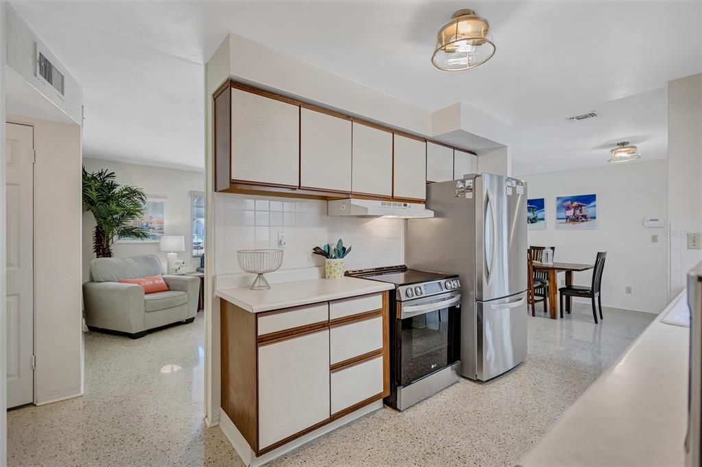 For Sale: $459,000 (3 beds, 2 baths, 1515 Square Feet)