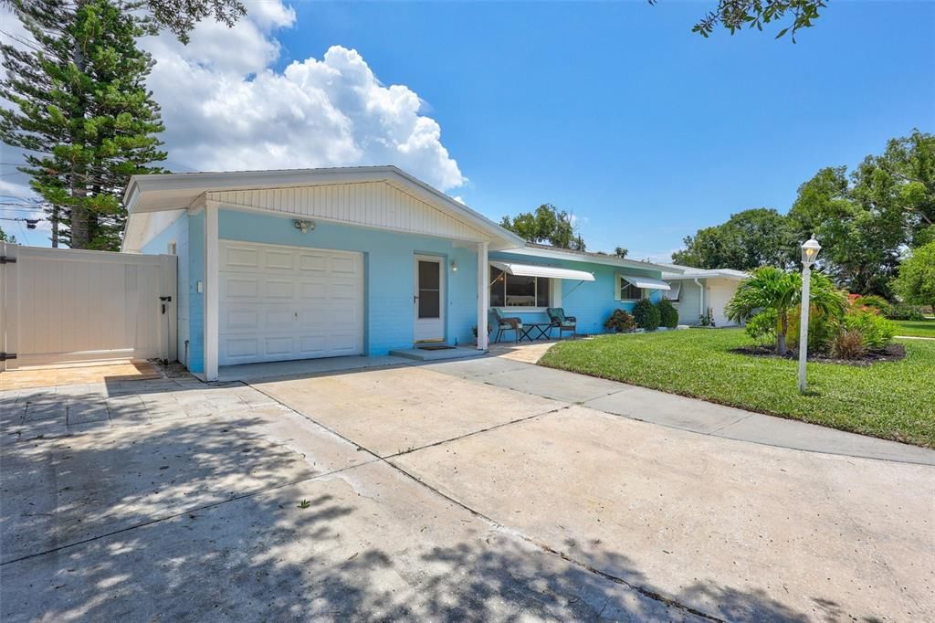 For Sale: $459,000 (3 beds, 2 baths, 1515 Square Feet)