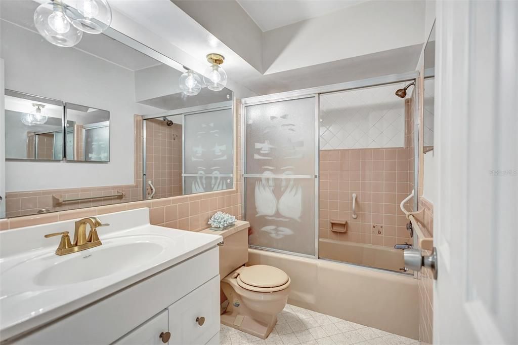 For Sale: $459,000 (3 beds, 2 baths, 1515 Square Feet)