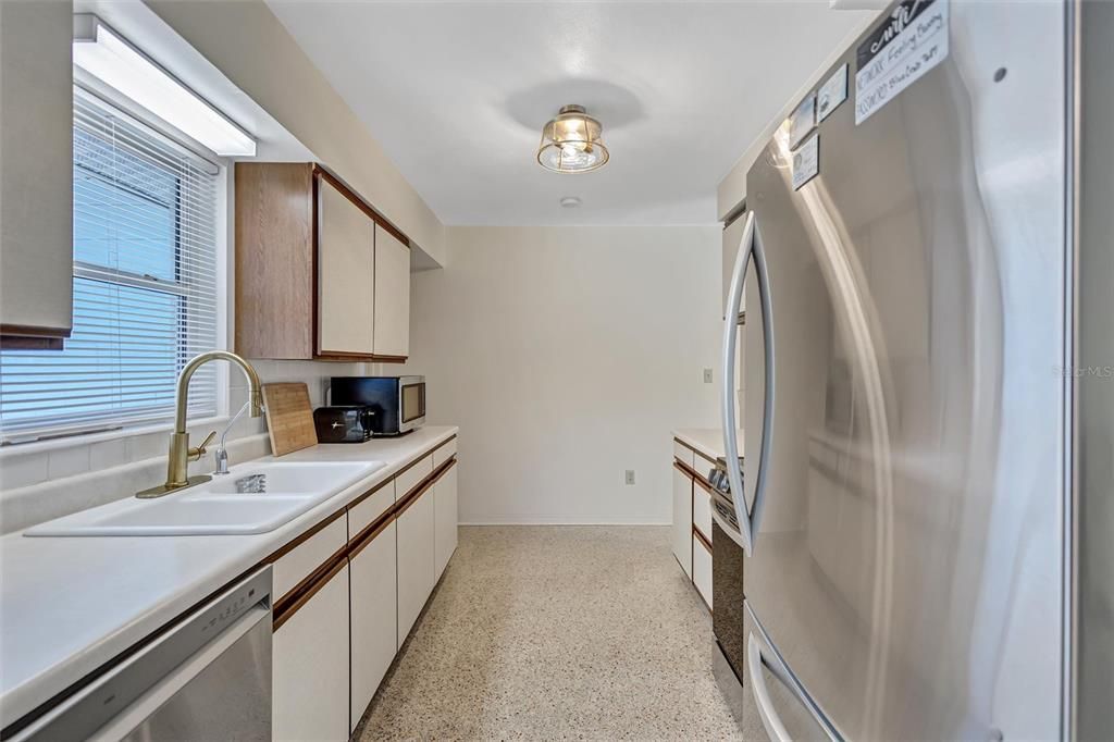 For Sale: $459,000 (3 beds, 2 baths, 1515 Square Feet)