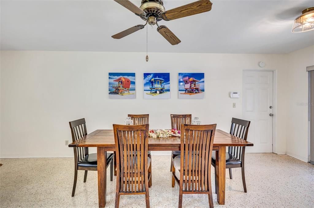 For Sale: $459,000 (3 beds, 2 baths, 1515 Square Feet)