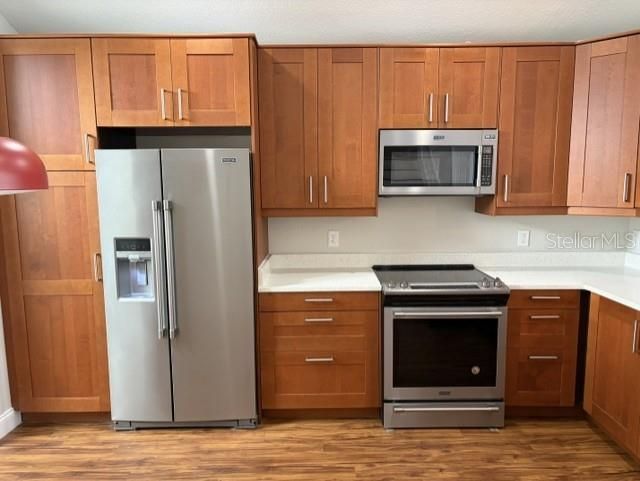 На продажу: $499,000 (4 спален, 2 ванн, 1853 Квадратных фут)