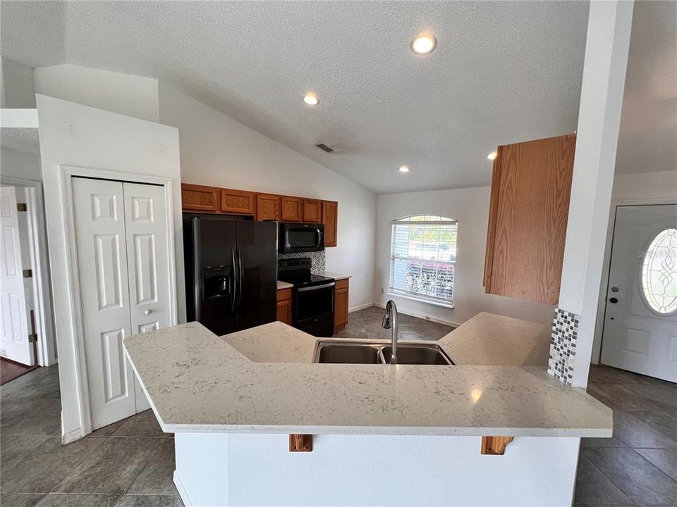 En Venta: $289,999 (3 camas, 2 baños, 1268 Pies cuadrados)