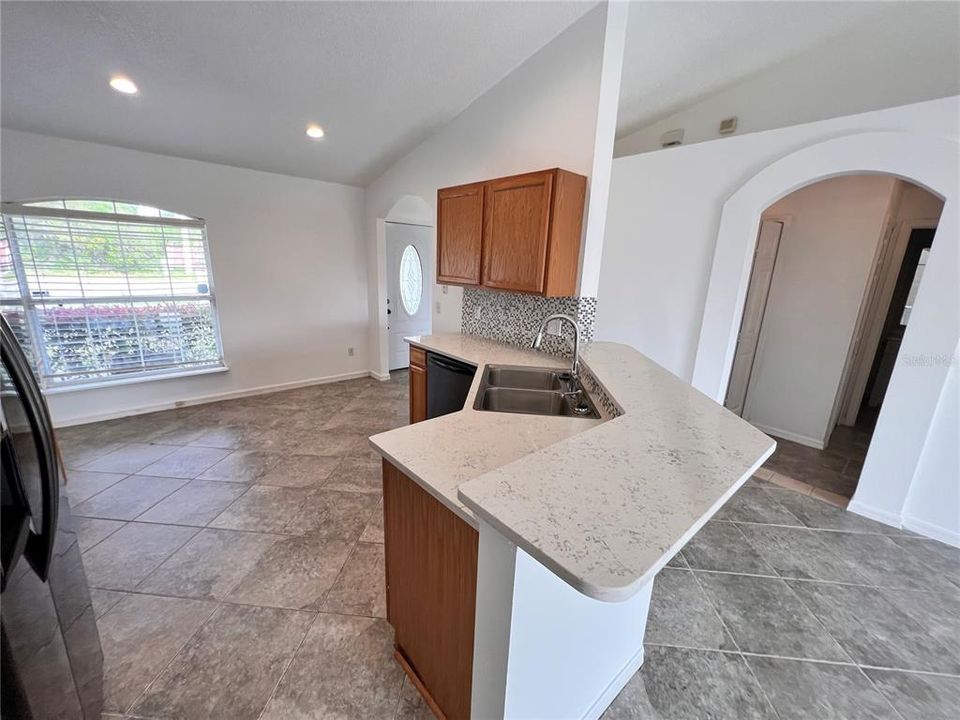 En Venta: $289,999 (3 camas, 2 baños, 1268 Pies cuadrados)