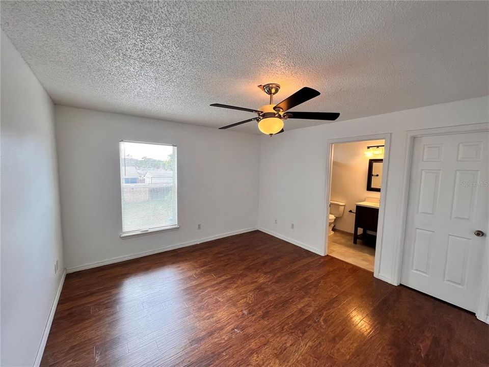 En Venta: $289,999 (3 camas, 2 baños, 1268 Pies cuadrados)