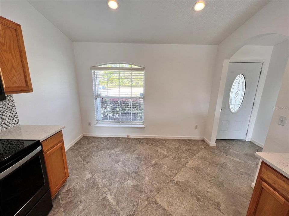 En Venta: $289,999 (3 camas, 2 baños, 1268 Pies cuadrados)