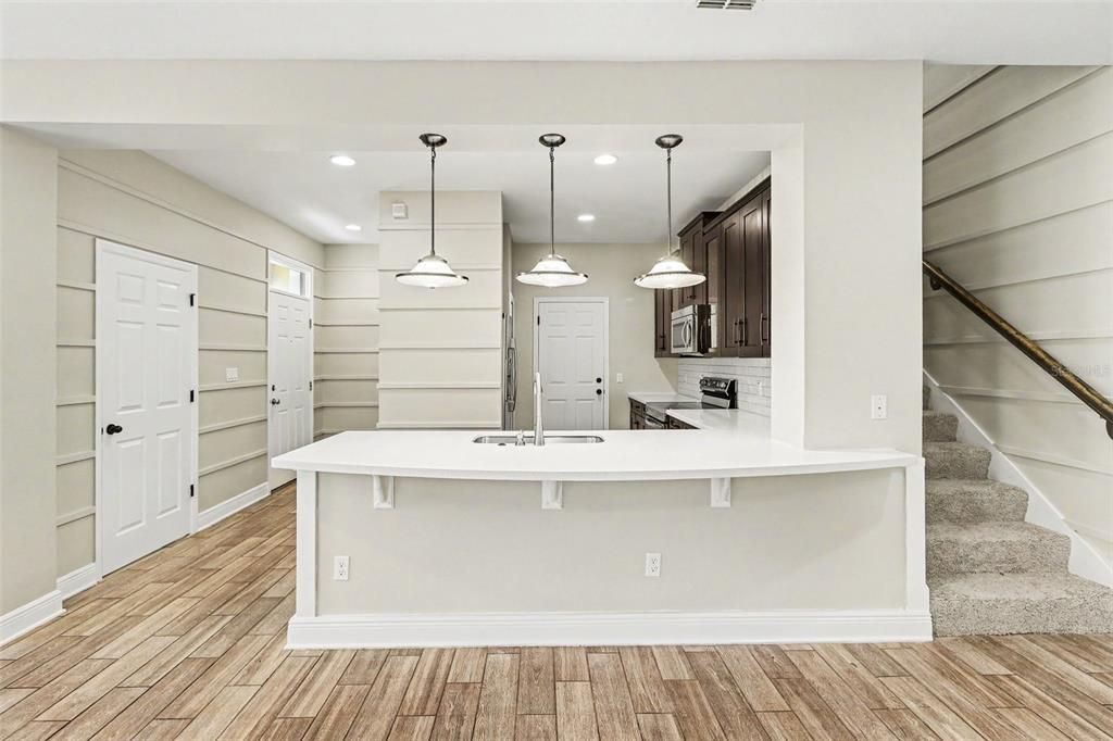 For Sale: $342,000 (3 beds, 2 baths, 1944 Square Feet)