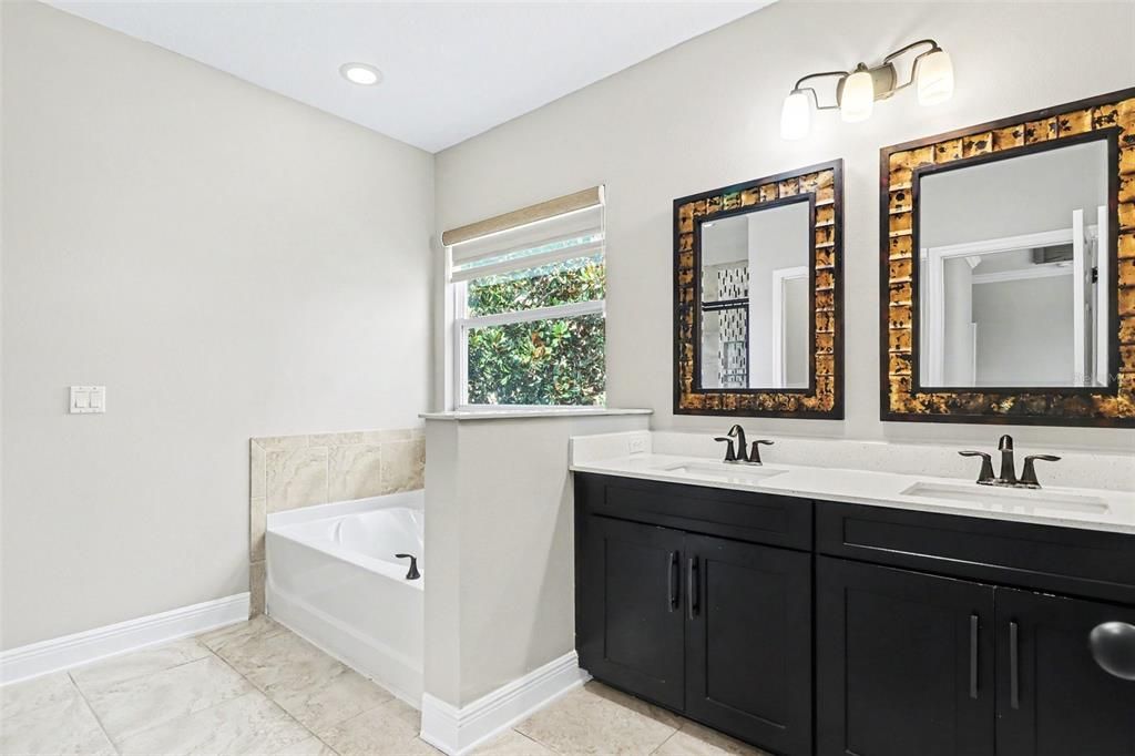 For Sale: $342,000 (3 beds, 2 baths, 1944 Square Feet)