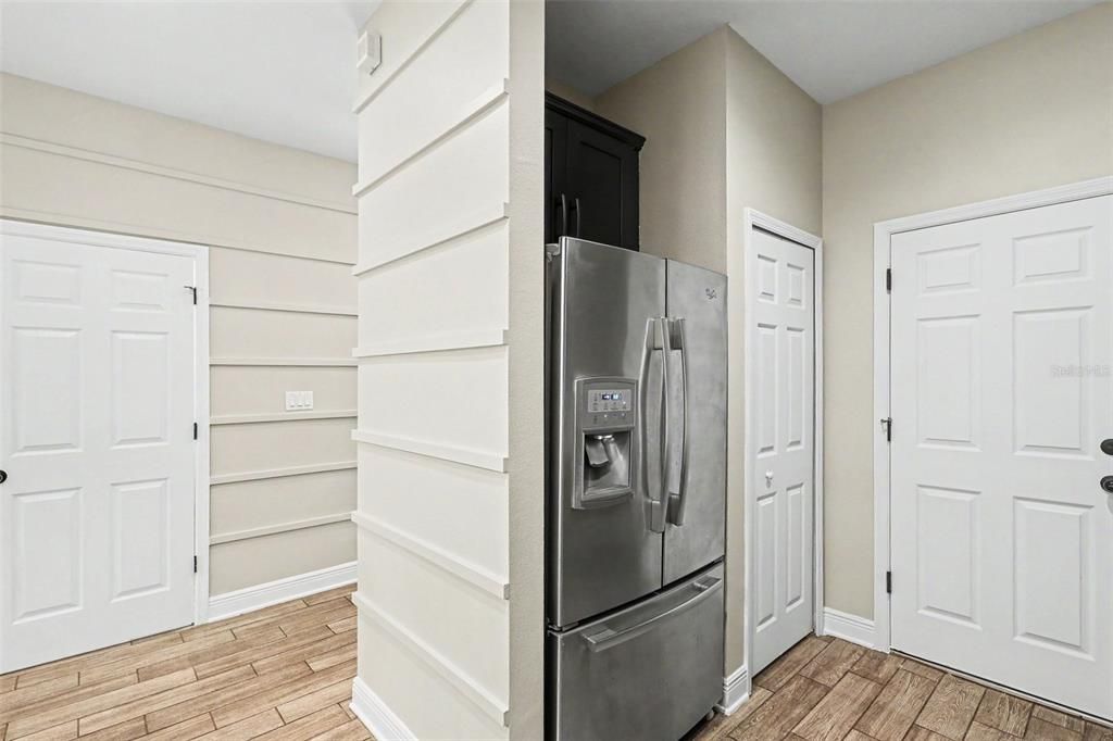 For Sale: $342,000 (3 beds, 2 baths, 1944 Square Feet)