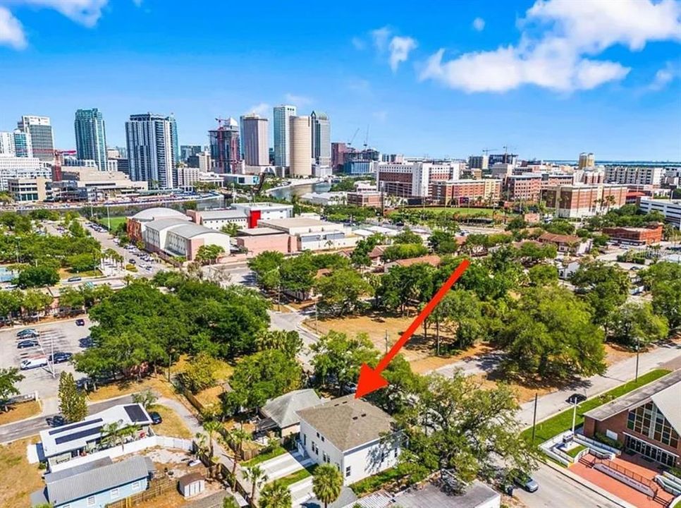 For Rent: $4,495 (3 beds, 2 baths, 987 Square Feet)