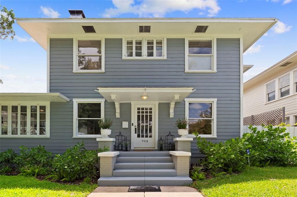 For Sale: $1,950,000 (4 beds, 2 baths, 2644 Square Feet)