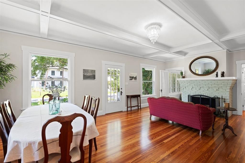 For Sale: $1,950,000 (4 beds, 2 baths, 2644 Square Feet)
