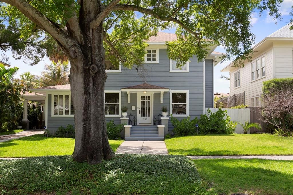 For Sale: $1,950,000 (4 beds, 2 baths, 2644 Square Feet)