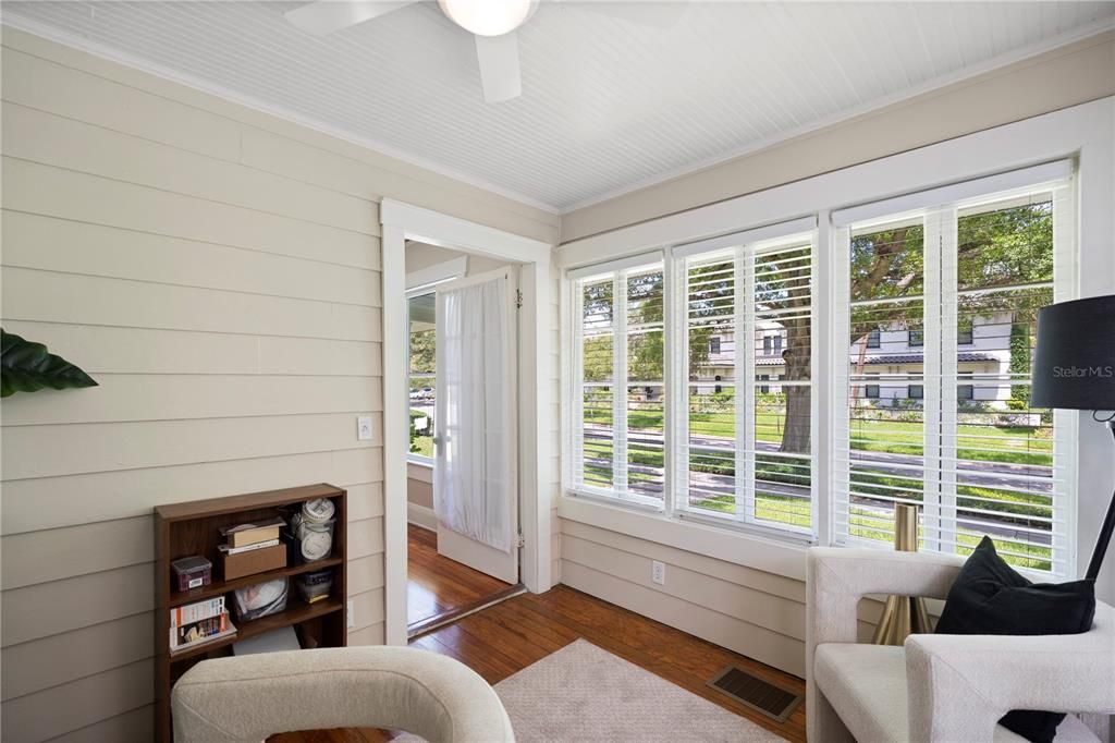 For Sale: $1,950,000 (4 beds, 2 baths, 2644 Square Feet)