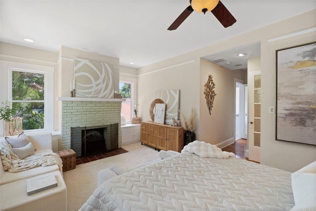 For Sale: $1,950,000 (4 beds, 2 baths, 2644 Square Feet)