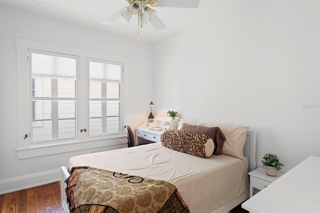 For Sale: $1,950,000 (4 beds, 2 baths, 2644 Square Feet)