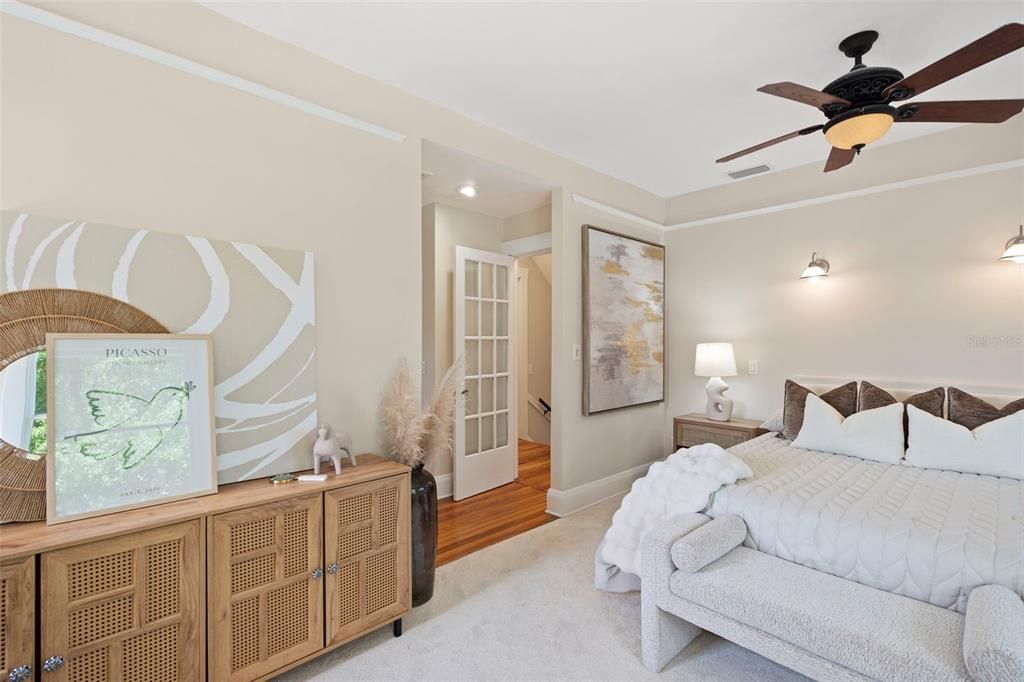 For Sale: $1,950,000 (4 beds, 2 baths, 2644 Square Feet)