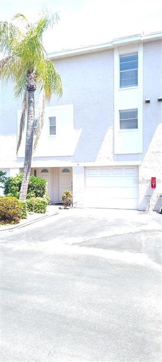 For Sale: $449,900 (3 beds, 2 baths, 2030 Square Feet)