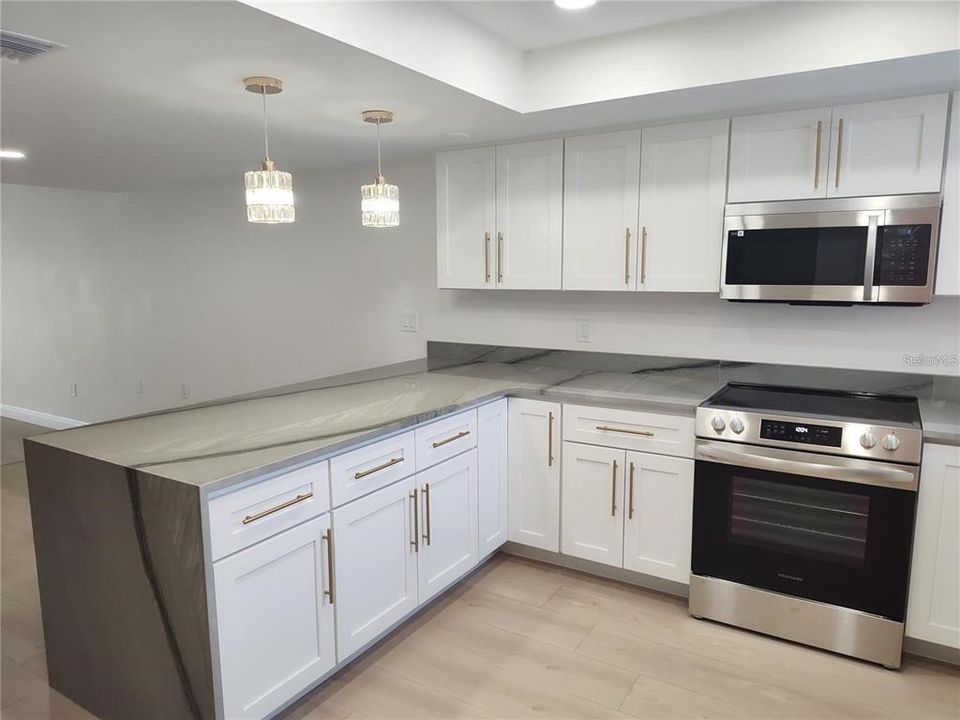 For Sale: $449,900 (3 beds, 2 baths, 2030 Square Feet)