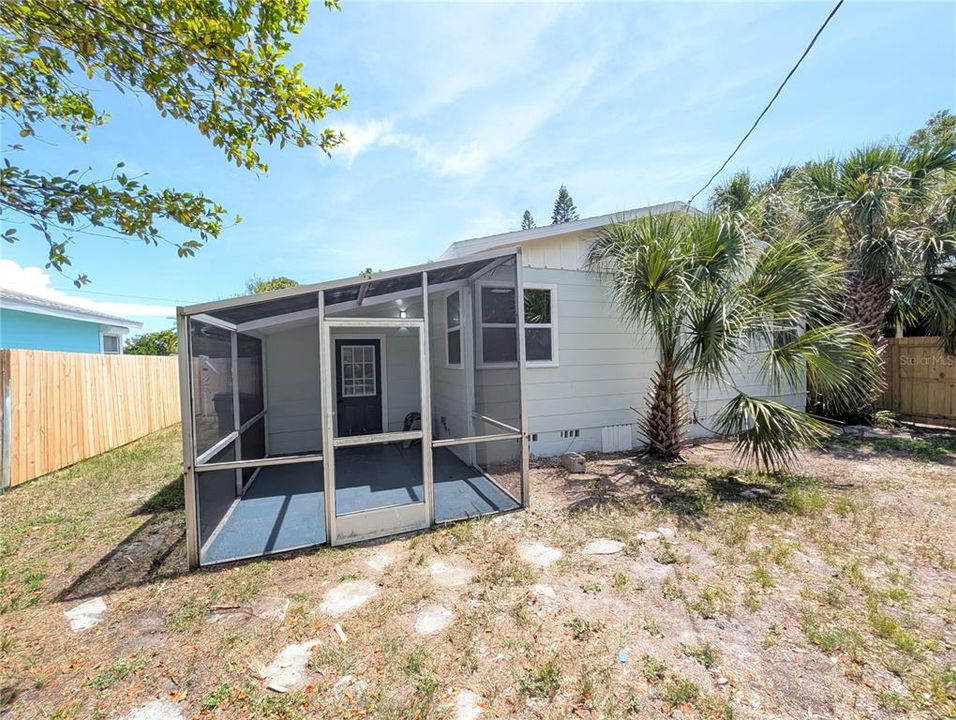 En Venta: $319,000 (2 camas, 1 baños, 820 Pies cuadrados)