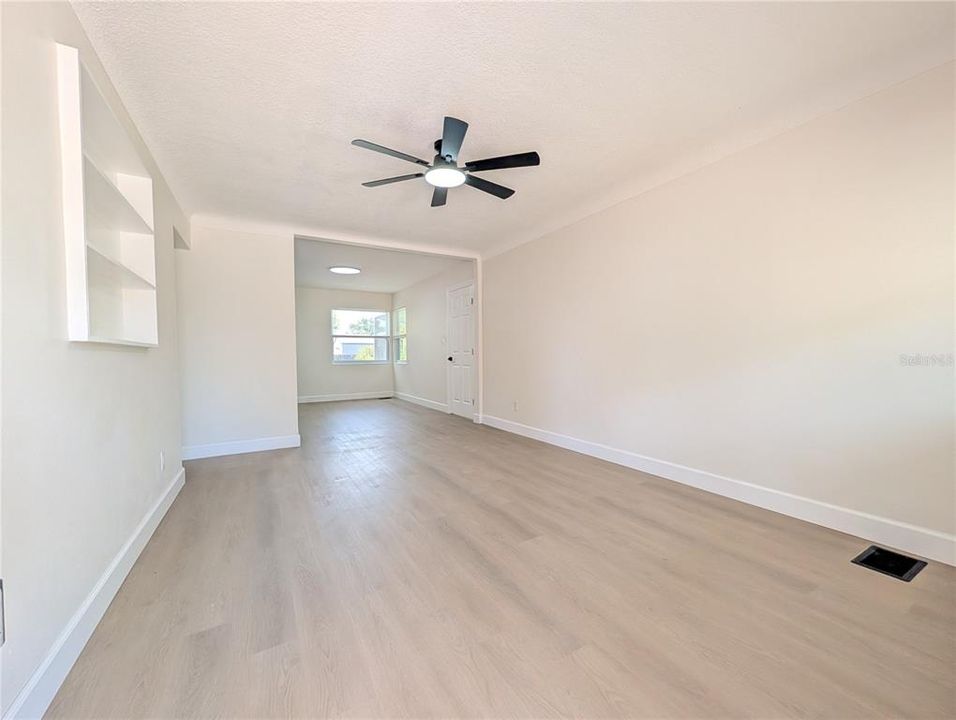 En Venta: $319,000 (2 camas, 1 baños, 820 Pies cuadrados)