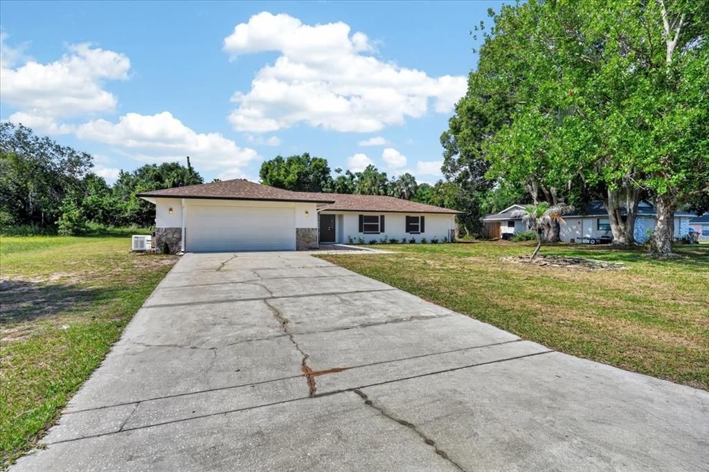 For Sale: $429,990 (3 beds, 2 baths, 1816 Square Feet)