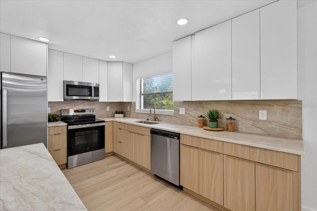 For Sale: $429,990 (3 beds, 2 baths, 1816 Square Feet)