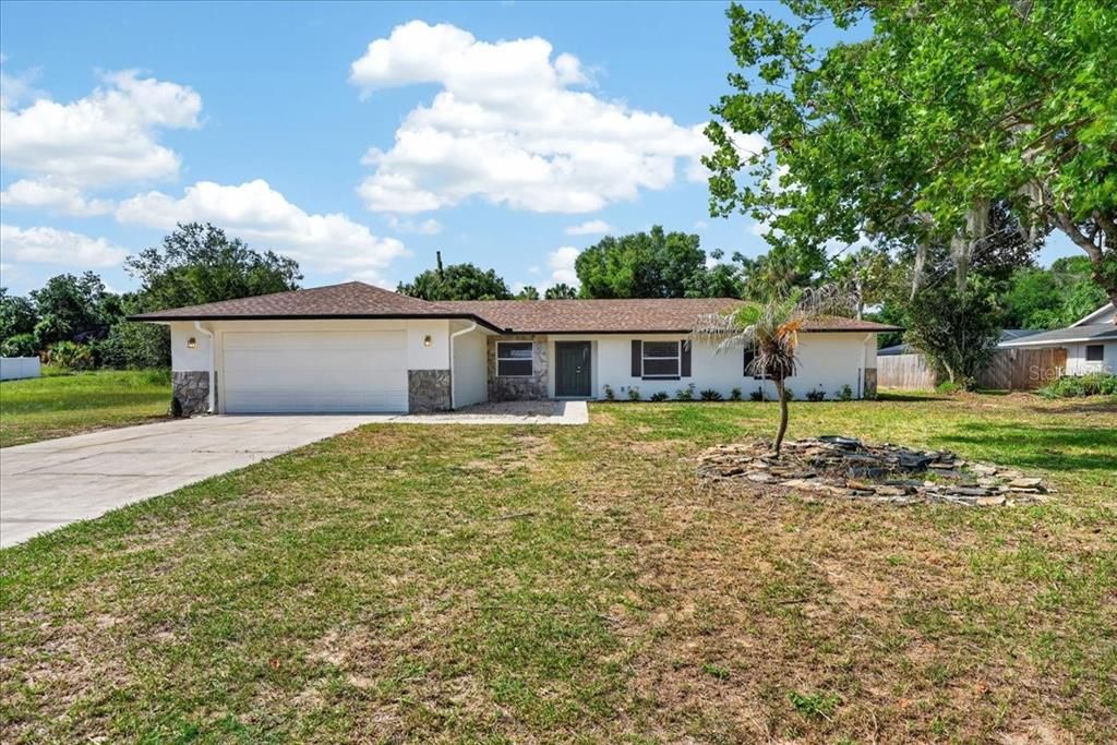 For Sale: $429,990 (3 beds, 2 baths, 1816 Square Feet)