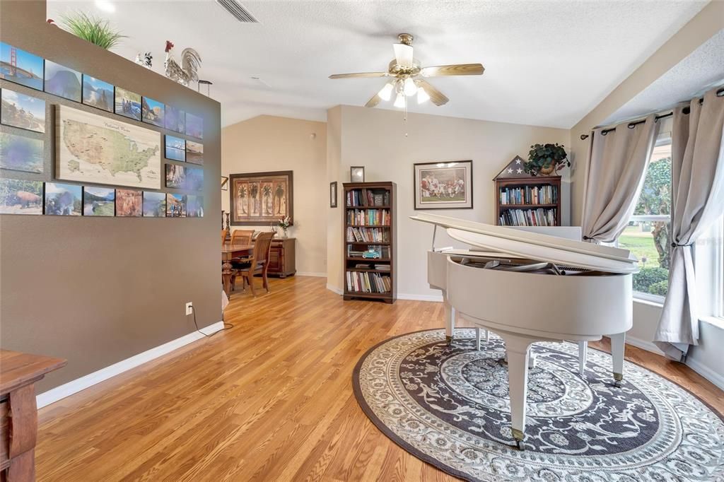 For Sale: $374,900 (3 beds, 2 baths, 2268 Square Feet)