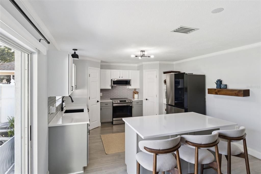 For Sale: $579,000 (4 beds, 2 baths, 2862 Square Feet)