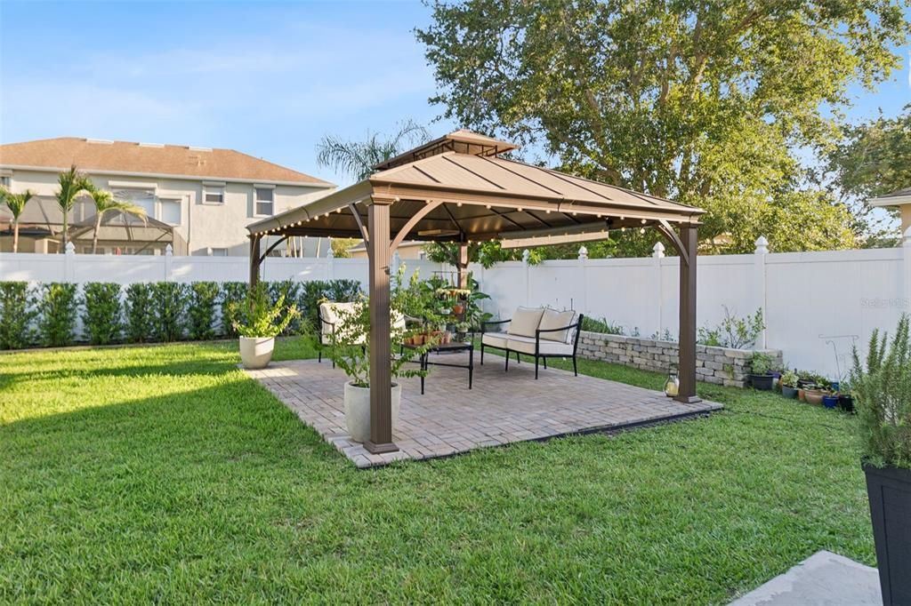 For Sale: $579,000 (4 beds, 2 baths, 2862 Square Feet)