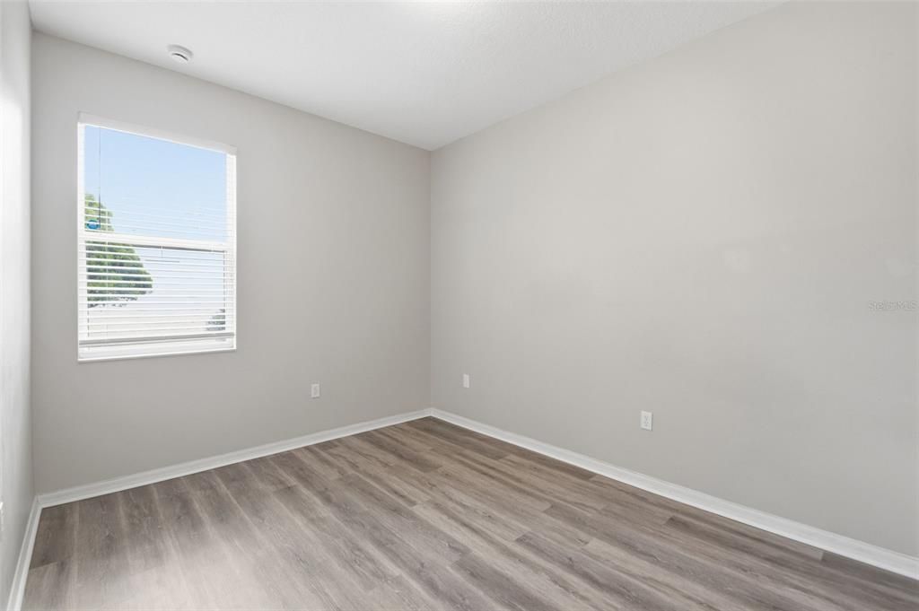 En Venta: $369,900 (4 camas, 2 baños, 2060 Pies cuadrados)