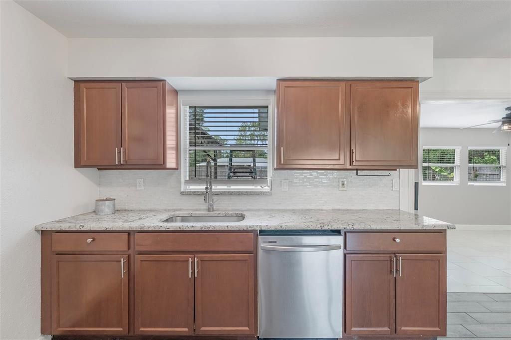 En Venta: $212,000 (3 camas, 2 baños, 962 Pies cuadrados)