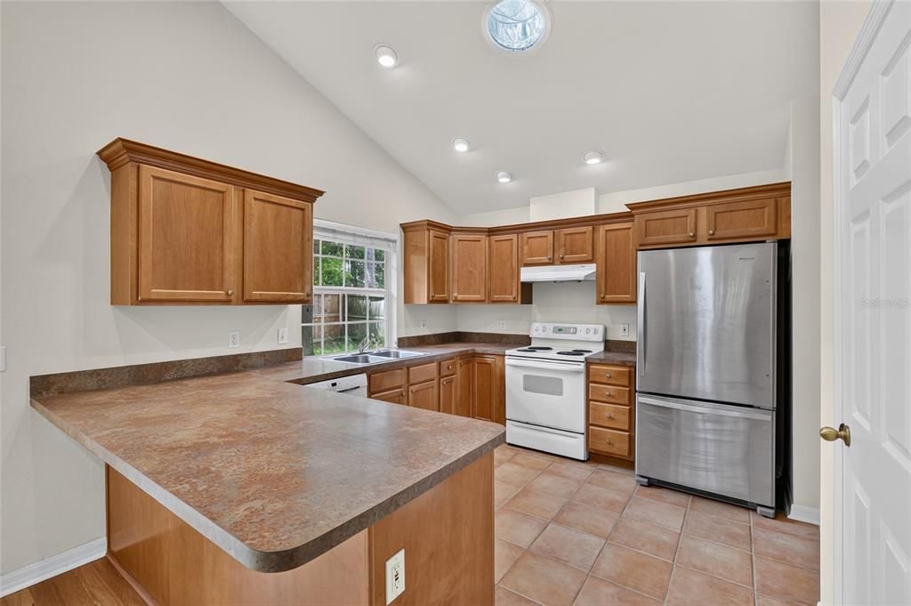 En Venta: $379,000 (3 camas, 2 baños, 1607 Pies cuadrados)