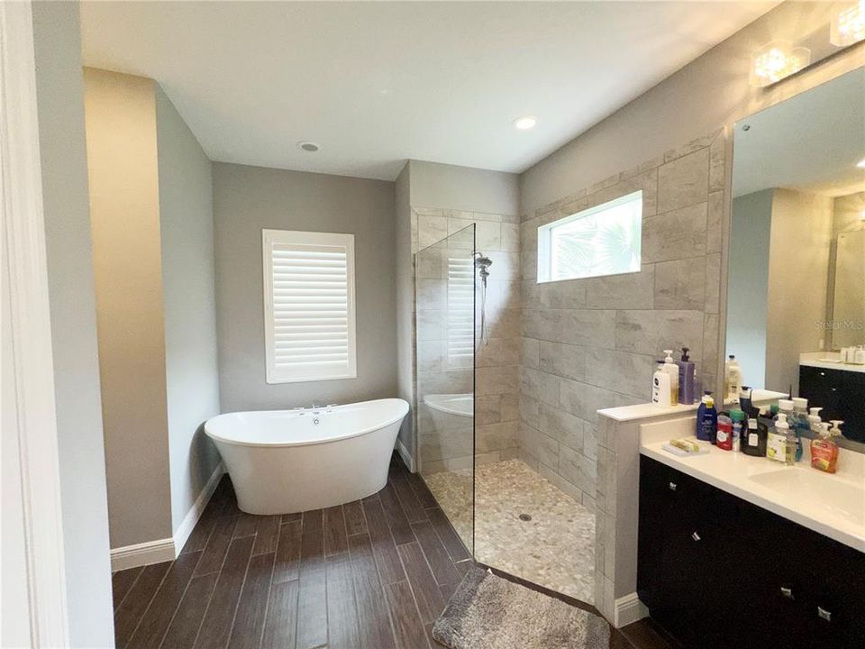 For Rent: $7,000 (3 beds, 3 baths, 2918 Square Feet)