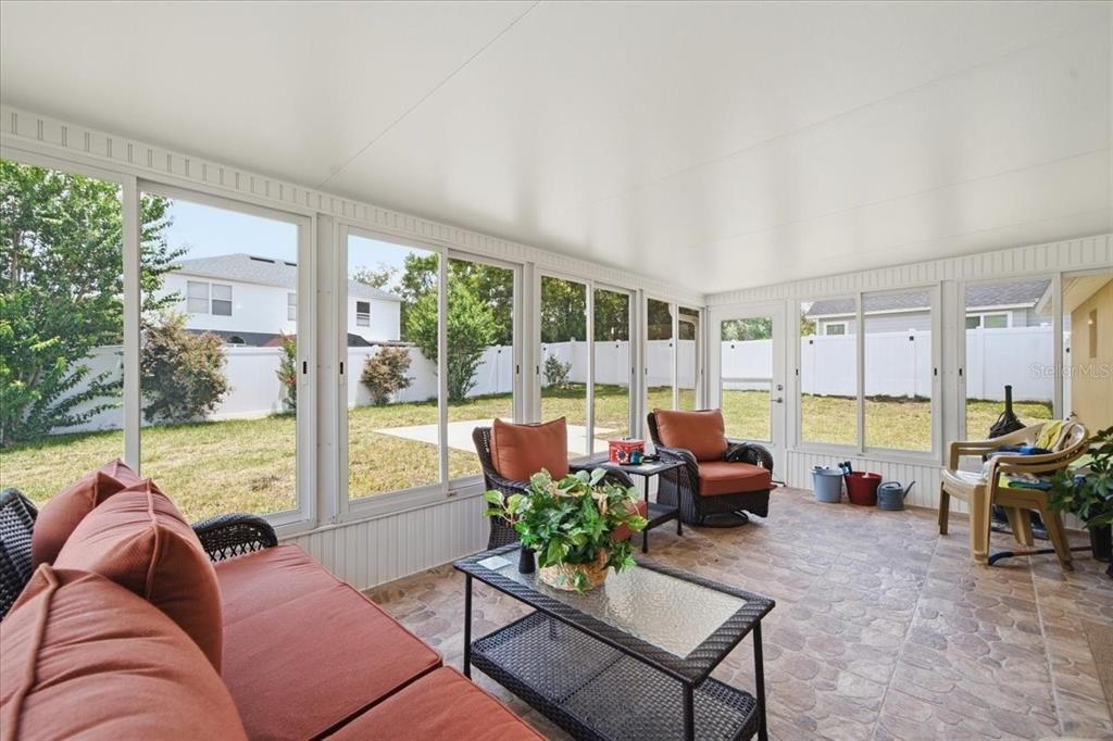 En Venta: $365,000 (3 camas, 2 baños, 1955 Pies cuadrados)