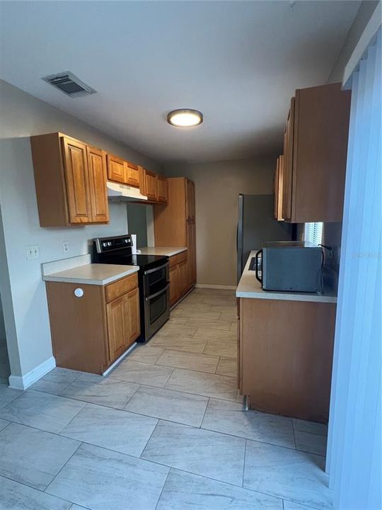 В аренду: $1,890 (3 спален, 2 ванн, 1307 Квадратных фут)