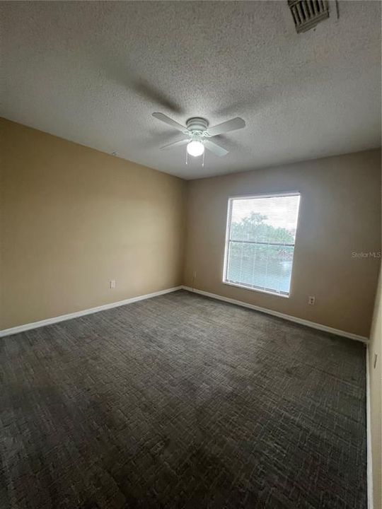В аренду: $1,890 (3 спален, 2 ванн, 1307 Квадратных фут)