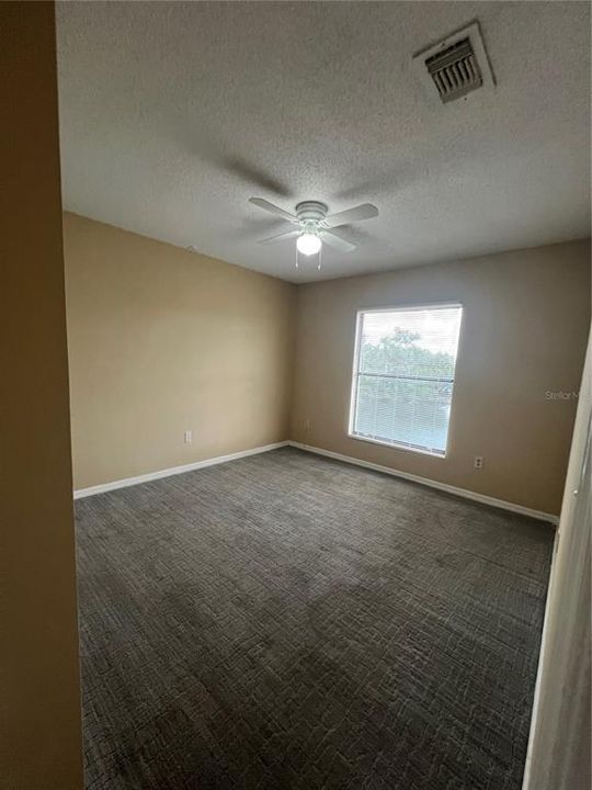 В аренду: $1,890 (3 спален, 2 ванн, 1307 Квадратных фут)
