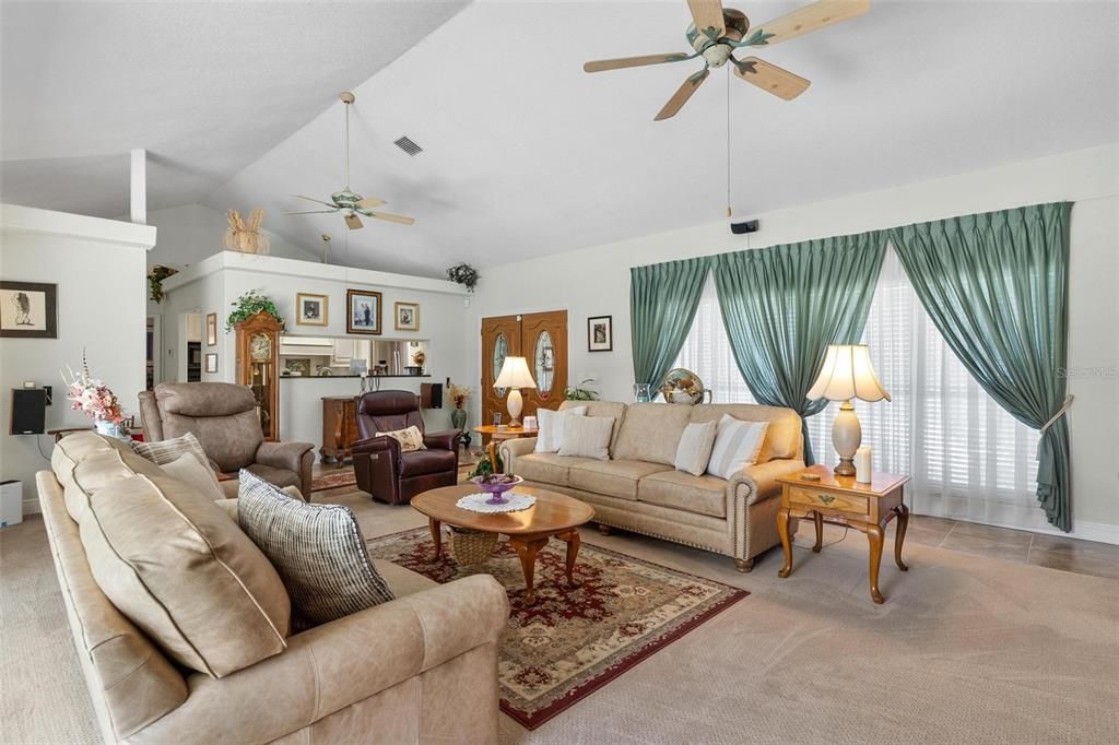 For Sale: $720,000 (4 beds, 2 baths, 2840 Square Feet)