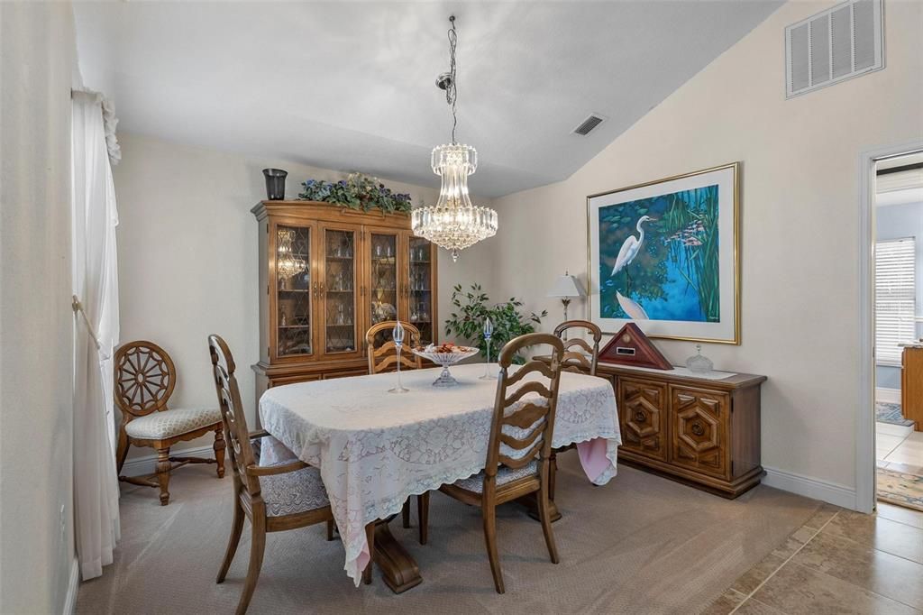 For Sale: $720,000 (4 beds, 2 baths, 2840 Square Feet)