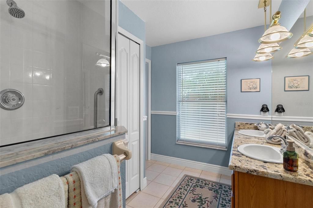 For Sale: $720,000 (4 beds, 2 baths, 2840 Square Feet)