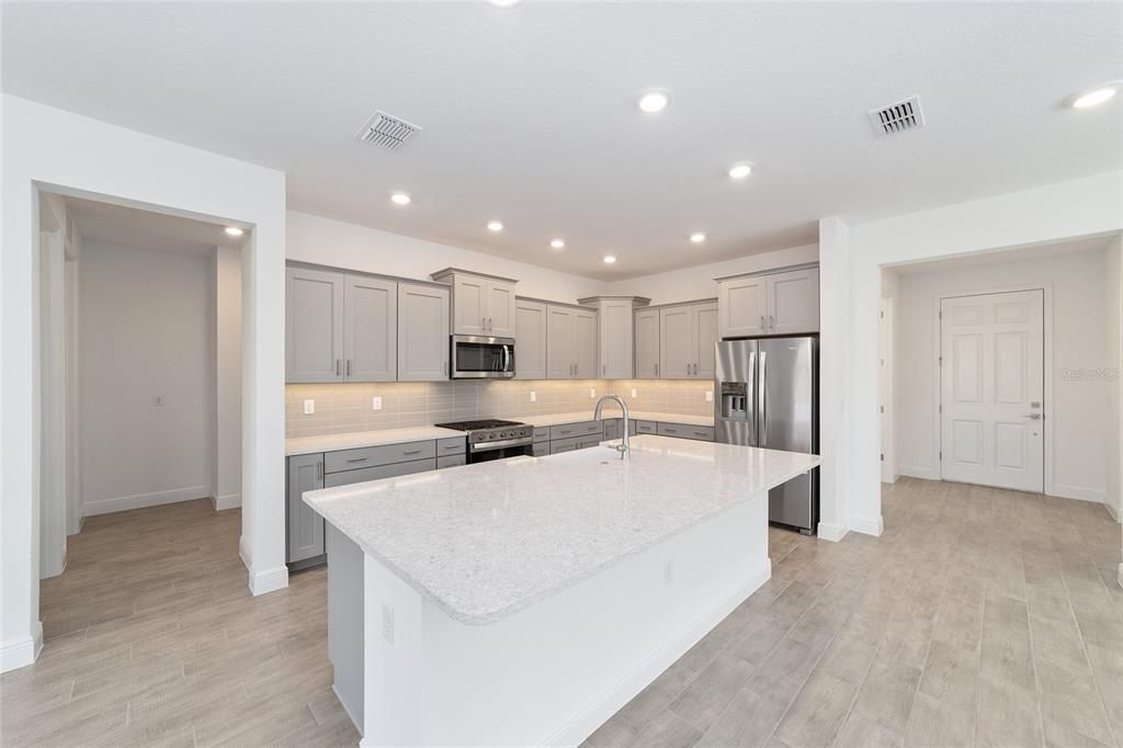 En Renta: $2,650 (2 camas, 2 baños, 2019 Pies cuadrados)