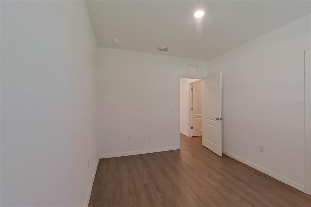 Active With Contract: $2,145 (4 beds, 2 baths, 2007 Square Feet)