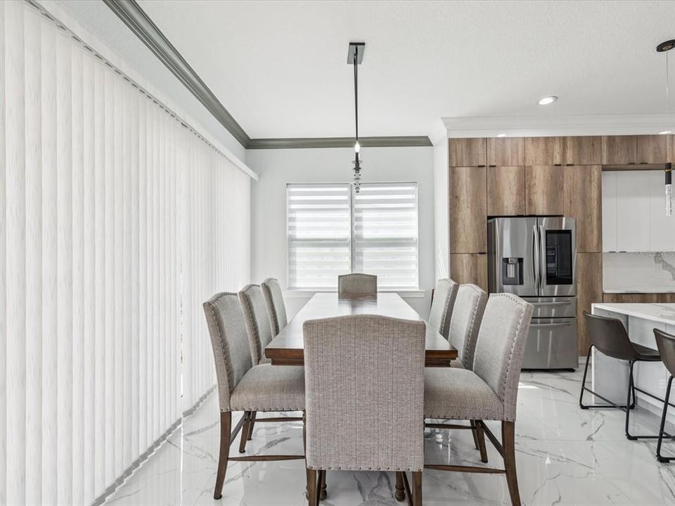 For Sale: $865,000 (4 beds, 3 baths, 2640 Square Feet)