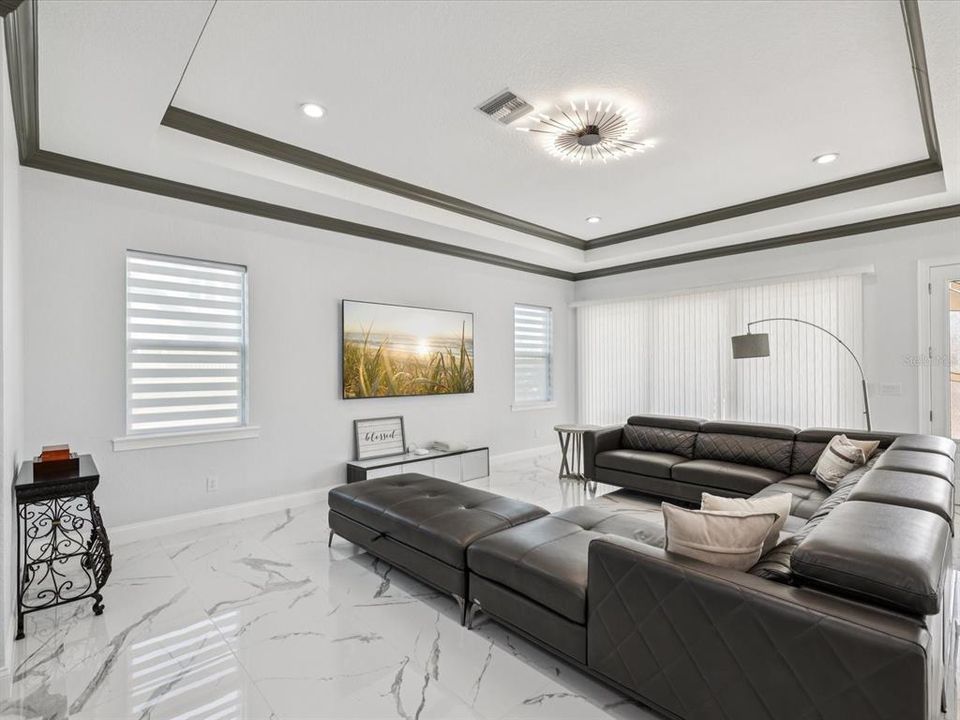 For Sale: $865,000 (4 beds, 3 baths, 2640 Square Feet)