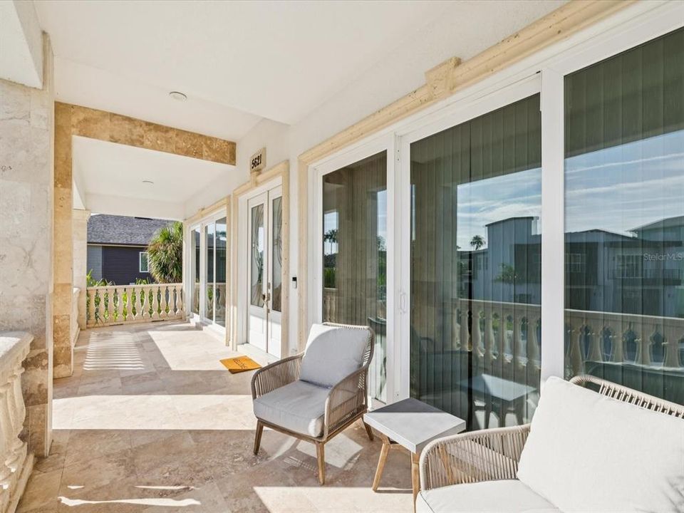 For Sale: $865,000 (4 beds, 3 baths, 2640 Square Feet)